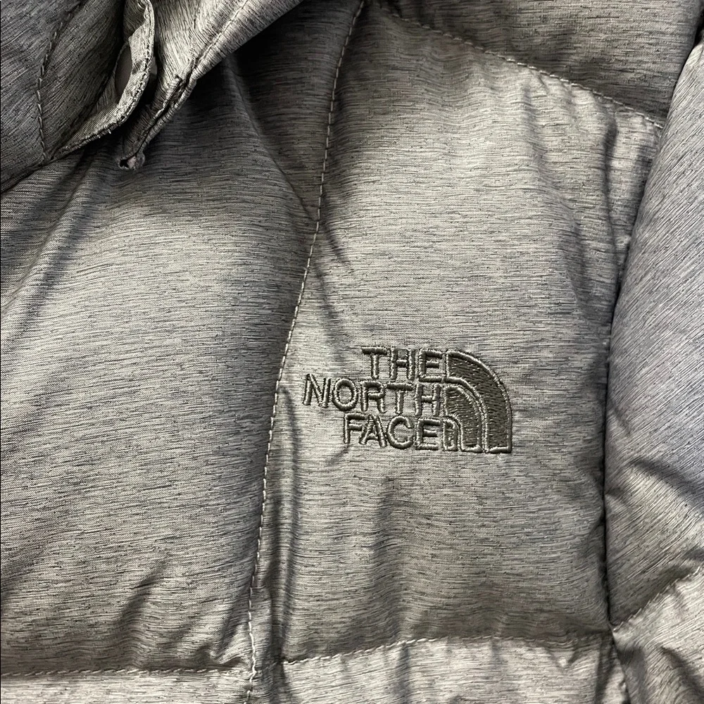 The North Face - Classic Outdoor Puffer Jacket - Grey - M - Picture 4 of 14